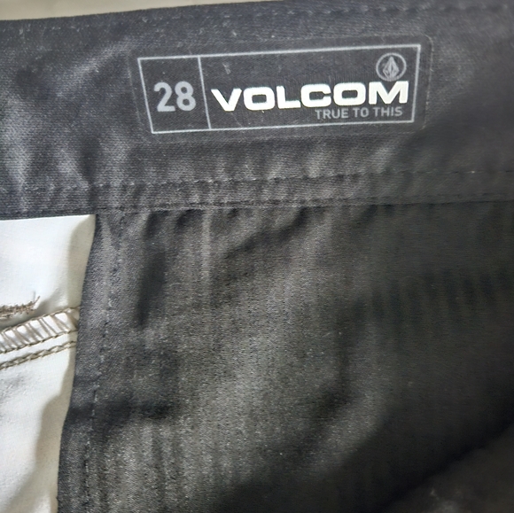 NWT Volcom Surf N Turf Hybrid Shorts - Picture 6 of 8